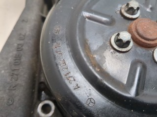 Крышка передняя ДВС, ориг. номер A2710100133, Mercedes C W203 2000-2004