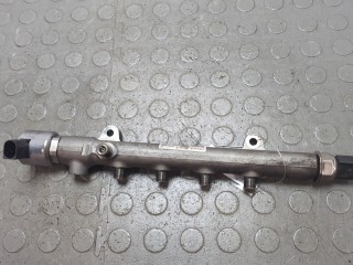Рампа (рейка) топливная Mercedes C W204 2007-2011
