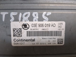 Блок управления двигателем, ориг. номер 03E906019AD, 5WA11017, Skoda Fabia 2010-2014