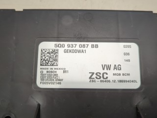 Блок управления бортовой сети (Body Control Module), ориг. номер 5Q0937087BB, Volkswagen Jetta 7 2018-2022