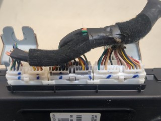Блок управления бортовой сети (Body Control Module), ориг. номер 954004Z200, Hyundai Santa Fe 2012-2016