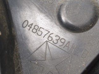 Кронштейн бампера левый задний, ориг. номер 04857639AH, Chrysler Pacifica 2003-2008