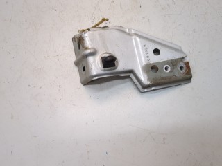 Кронштейн крыла правый, ориг. номер EC015312ZB, Mazda Tribute 2004-2007