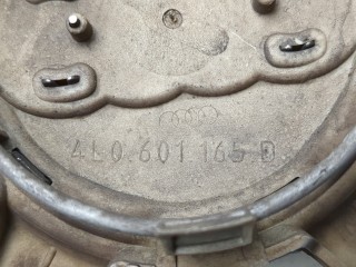 Колпачок литого диска, ориг. номер 4L0601165D, Audi Q7 2009-2015