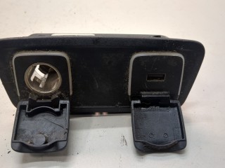 Розетка прикуривателя, ориг. номер 68229847AA, Chrysler Pacifica 2016-2020
