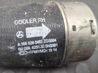 Патрубок интеркулера, ориг. номер A1665280482, Mercedes ML W166 2011-2015
