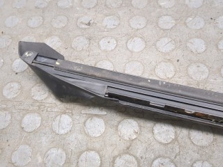 Накладка на лобовое (водоотвод), ориг. номер 19259794, Cadillac SRX 2003-2009
