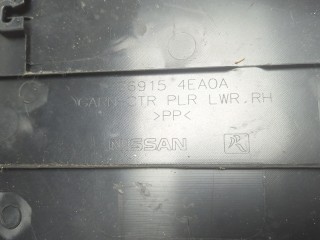Обшивка центральной стойки правая, ориг. номер 769154EA0A, Nissan Qashqai