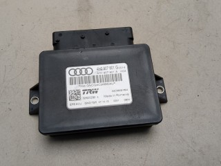 Блок управления стояночным тормозом Audi A6 2011-2014