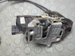Замок двери правый задний, ориг. номер A1637302635, Mercedes ML W163 2001-2005