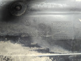 Защита арок (подкрылок) правая передняя, ориг. номер 3B0809962C, Volkswagen Passat 5 1996-2001