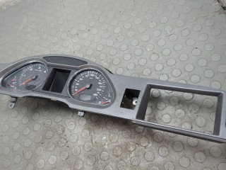 Щиток приборов (приборная панель) Audi A6 2001-2005