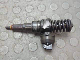 Форсунка топливная Volkswagen Golf 2003-2009