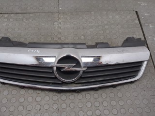 Решетка радиатора Opel Zafira B 2005-2008