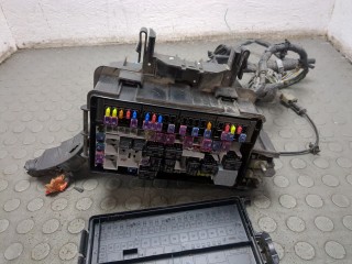 Блок предохранителей, ориг. номер 14A068, FU5Z14A003B, FU5Z14A003C, Ford Explorer 2015-2018