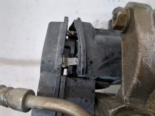 Суппорт правый передний, ориг. номер 13548019, Buick Encore GX 2023-2026
