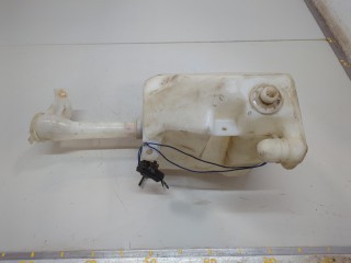 Бачок омывателя Mazda 626 1990-1996