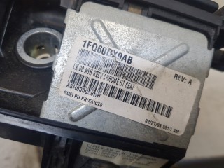 Пепельница, ориг. номер 1FQ60DX9AB, Pontiac Vibe 2008-2010