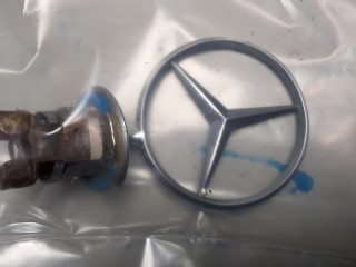 Эмблема, ориг. номер A2108800186, Mercedes E W210 1995-1999