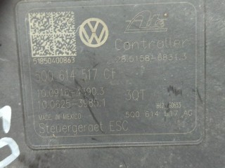 Блок АБС, насос (ABS, ESP, ASR), ориг. номер 5Q0614517, Volkswagen Jetta 7 2018-2022