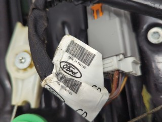 Стеклоподъемник электрический левый задний, ориг. номер FR3Z7627009C, Ford Mustang 2017-2026