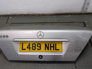 Крышка (дверь) багажника Mercedes C W202 1993-1997