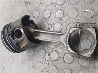 Поршень Opel Astra 2006-2014