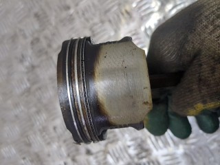 Поршень, Nissan Micra K12E 2007-2010