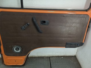 Замок двери правый передний, ориг. номер 251837016A, Volkswagen Transporter 1982-1992