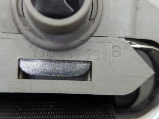 Ремень безопасности правый передний, ориг. номер 2K5857806B, Volkswagen Caddy 2010-2015