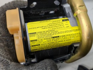 Ремень безопасности левый передний, ориг. номер 7321002130C0, Toyota Corolla 1999-2002