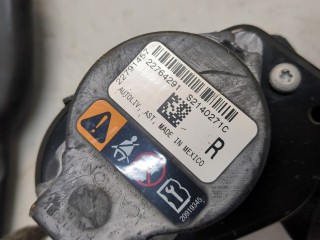 Ремень безопасности правый передний, ориг. номер 618853900, Chevrolet Volt 2010-2015