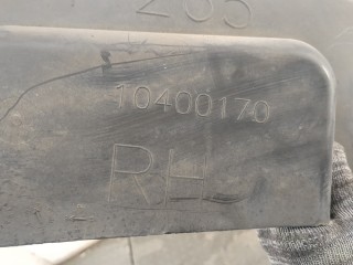 Защита арок (подкрылок) правая передняя, ориг. номер 10400170, Cadillac SRX 2003-2009