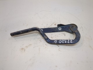 Петля капота правая Chrysler Voyager 2004-2008