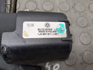 Шторка багажника, ориг. номер 1J9867871L, Volkswagen Bora 1998-2005