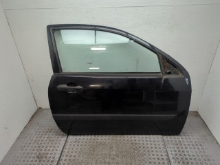 Дверь боковая (легковая) правая передняя Ford Focus 2001-2005