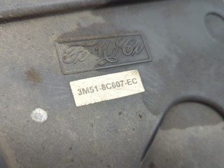Вентилятор радиатора, ориг. номер 3M518C607EC, Ford Focus 2001-2005