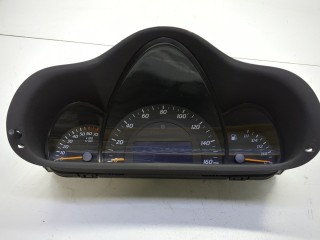Щиток приборов (приборная панель) Mercedes C W203 2000-2004