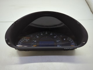 Щиток приборов (приборная панель) Mercedes C W203 2000-2004