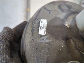 Цилиндр тормозной главный, ориг. номер 4720148200, 4722048200, 4461008071, Toyota Sienna 3 2010-2014