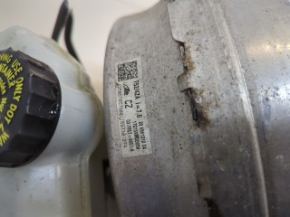 Цилиндр тормозной главный, ориг. номер 6861210, BMW 5 G30, G31 2016-2020