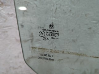 Стекло боковой двери правое переднее, ориг. номер 8T0845202D, Volkswagen Scirocco 2008-2014