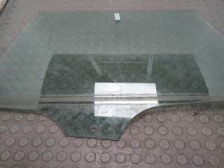 Стекло боковой двери левое заднее Citroen C5 2000-2004