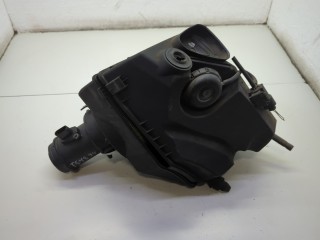 Корпус воздушного фильтра Audi A6 2004-2008