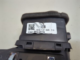 Дефлектор обдува салона, ориг. номер 687618077R, Renault Koleos 2016-2020