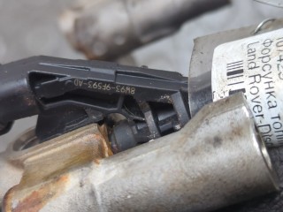Форсунка топливная, ориг. номер LR019568, Land Rover Discovery 2009-2013