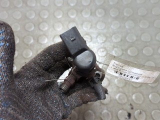 Форсунка топливная, ориг. номер 4H2Q9K546AF, LR006495, Land Rover Discovery 2002-2004