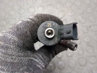 Форсунка топливная, ориг. номер 0445110353, Ford Focus 2007-2011