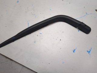 Щеткодержатель левый задний Toyota Yaris 1999-2003
