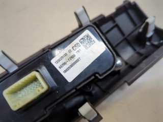 Пластик панели торпеды, ориг. номер 93700F2920, Hyundai Elantra 2013-2016